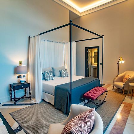 Soho Boutique Castillo De Santa Catalina - Adults Recommended มาลากา ภายนอก รูปภาพ A bedroom at the hotel