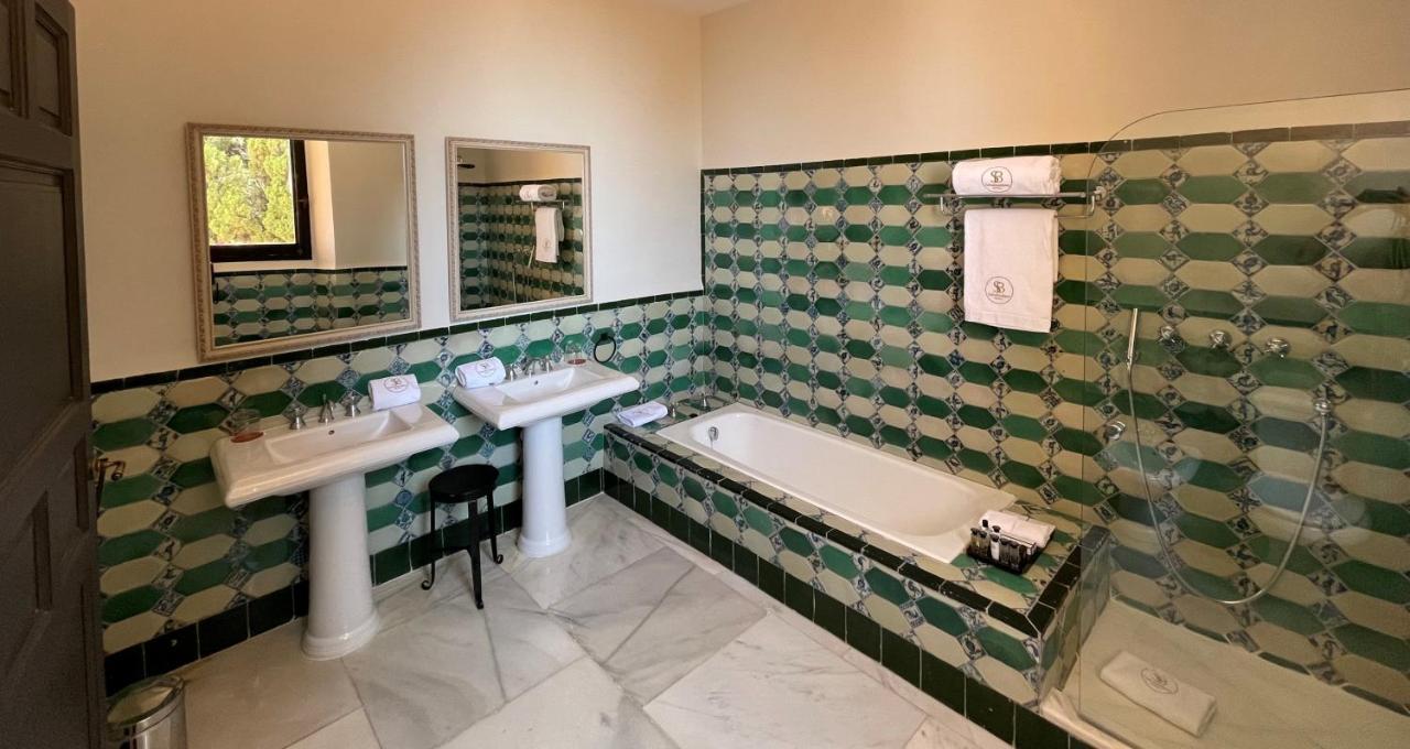 Soho Boutique Castillo De Santa Catalina - Adults Recommended มาลากา ภายนอก รูปภาพ Bathroom