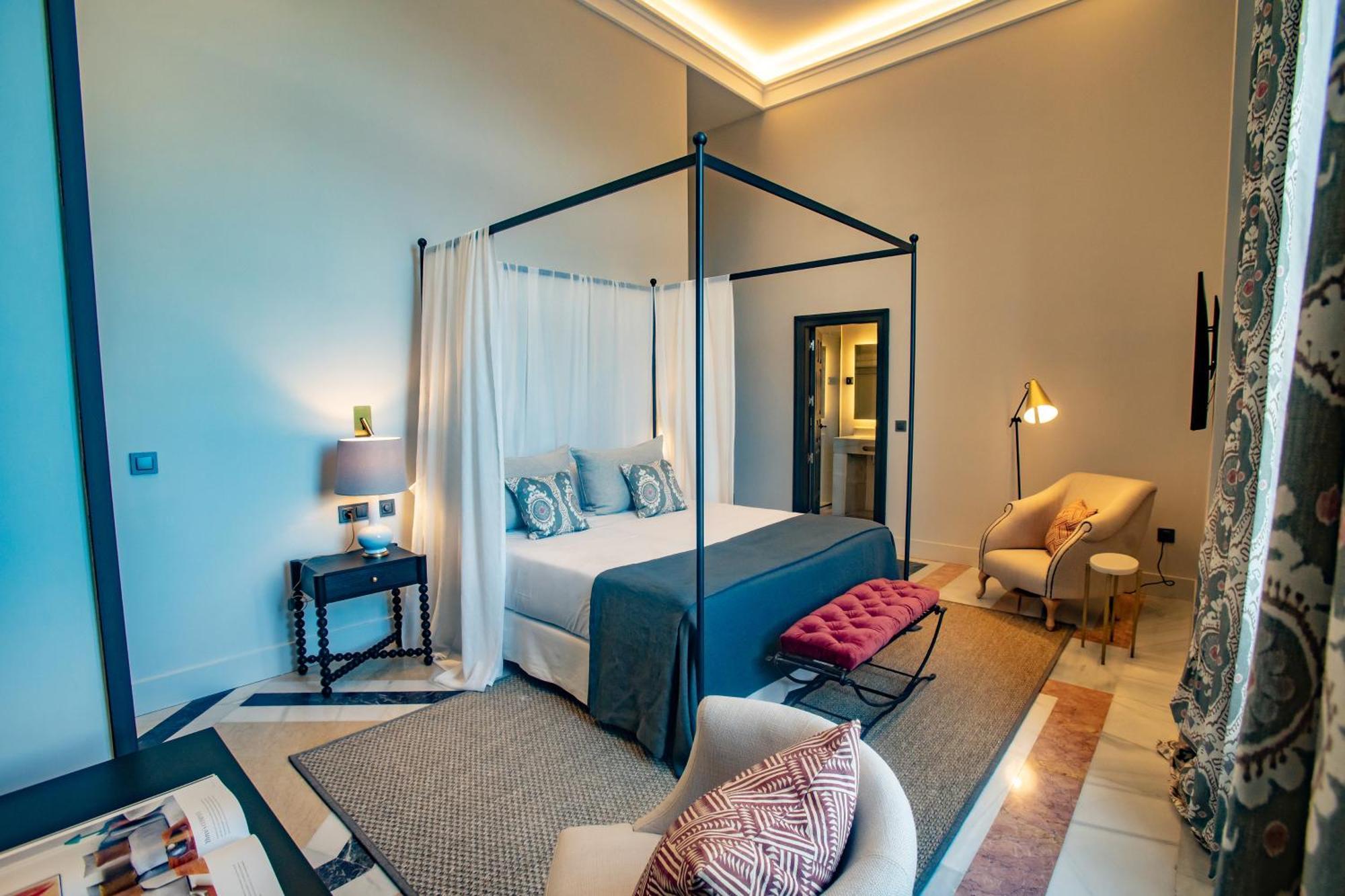 Soho Boutique Castillo De Santa Catalina - Adults Recommended มาลากา ภายนอก รูปภาพ A bedroom at the hotel