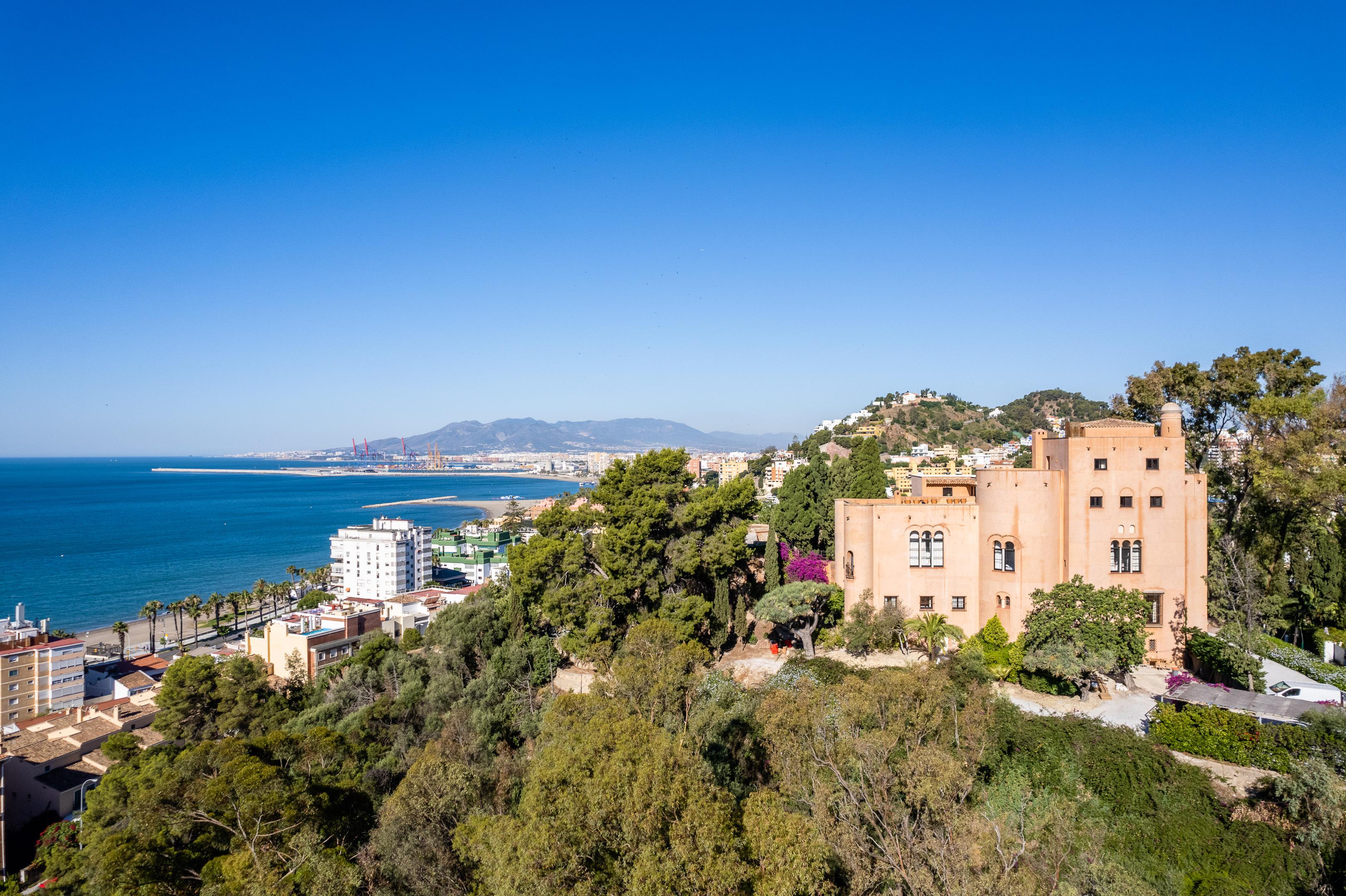 Soho Boutique Castillo De Santa Catalina - Adults Recommended มาลากา ภายนอก รูปภาพ View of the castle