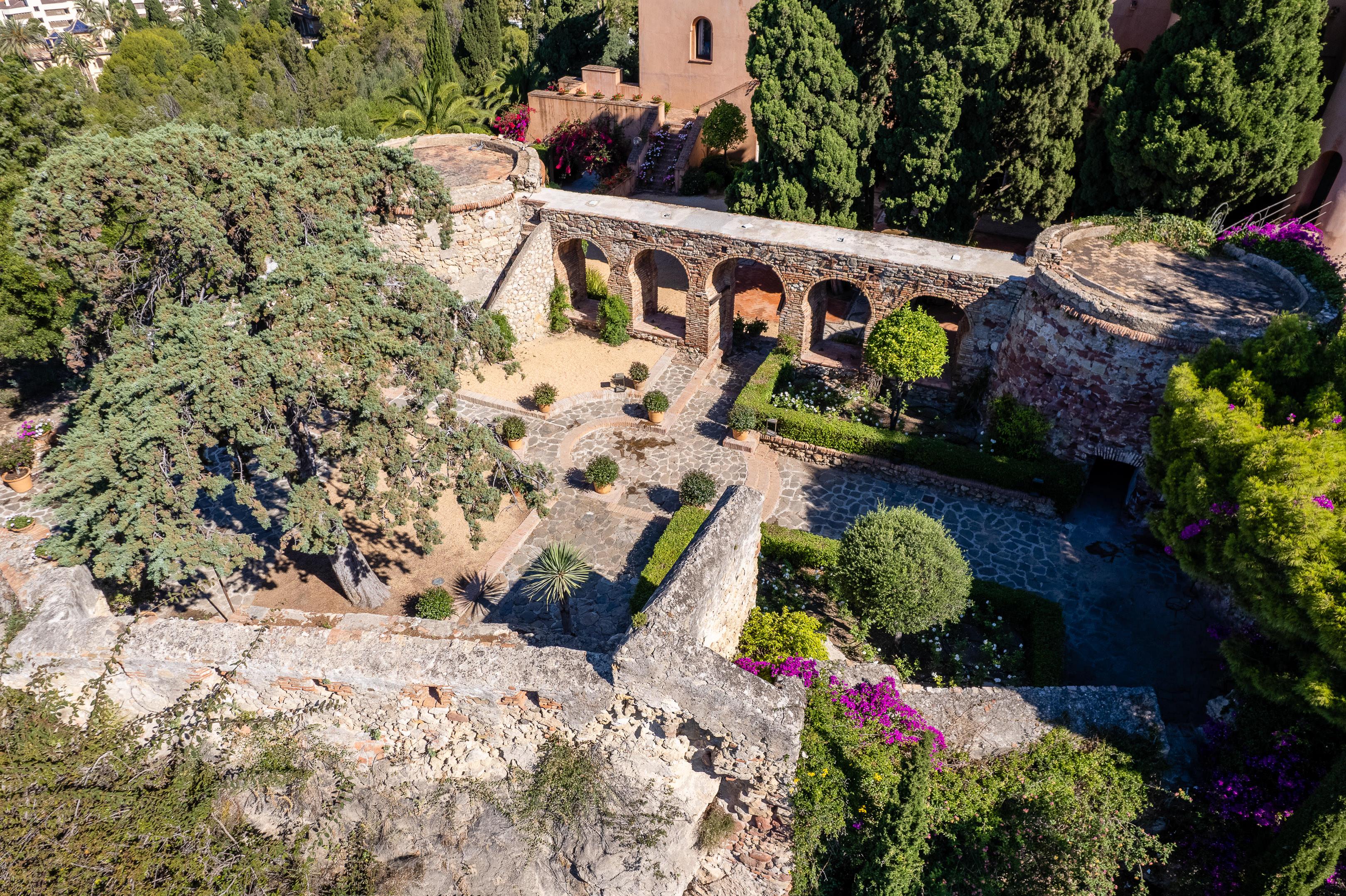 Soho Boutique Castillo De Santa Catalina - Adults Recommended มาลากา ภายนอก รูปภาพ The Roman bridge